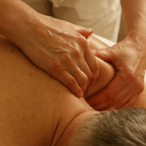 shoulder massage 